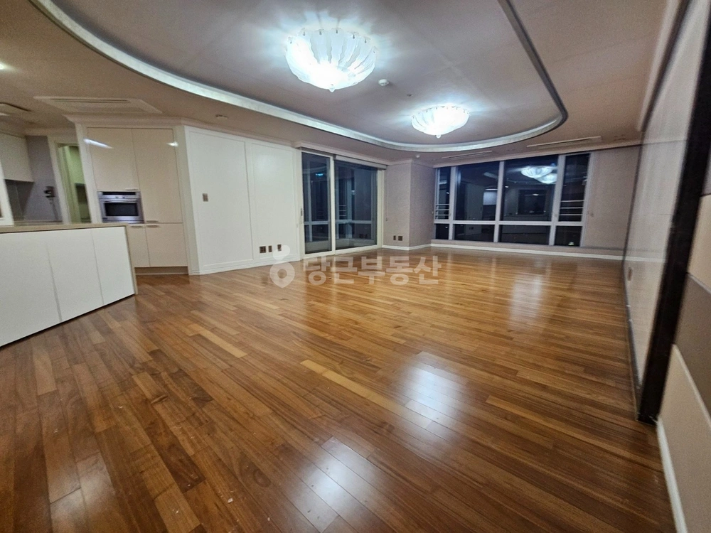 부산광역시 부산진구 부전동 아파트 사진 1