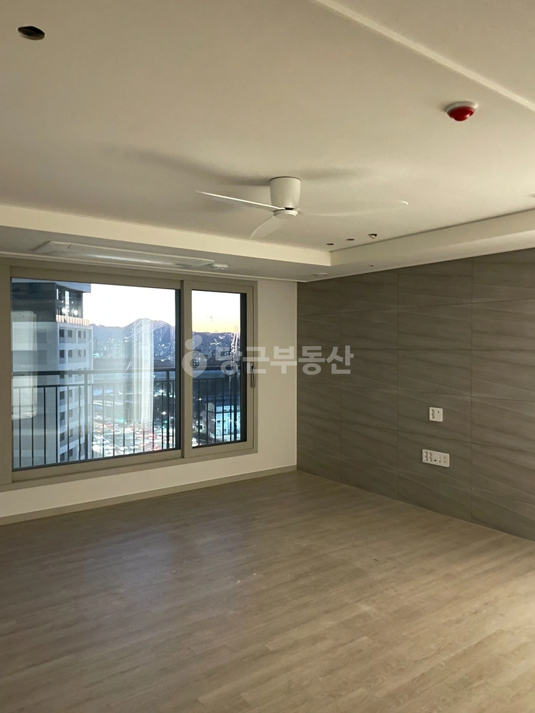 경기도 과천시 갈현동 아파트 사진 1