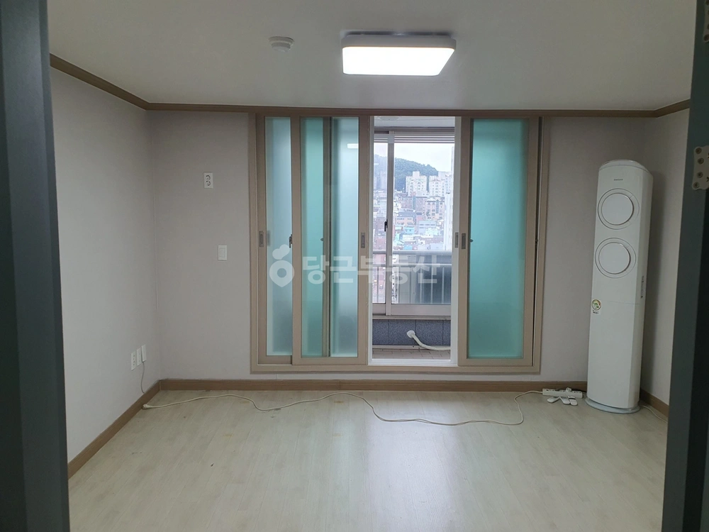 부산광역시 남구 감만동 아파트 사진 1