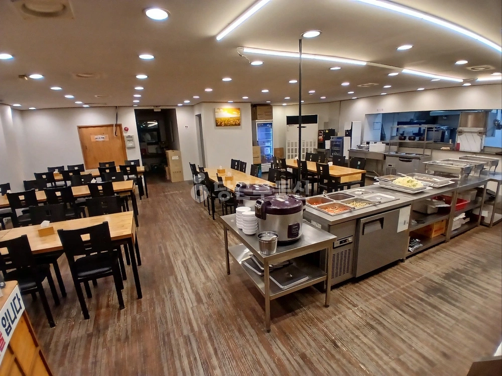 경기도 수원시 영통구 망포동 상가 사진 1
