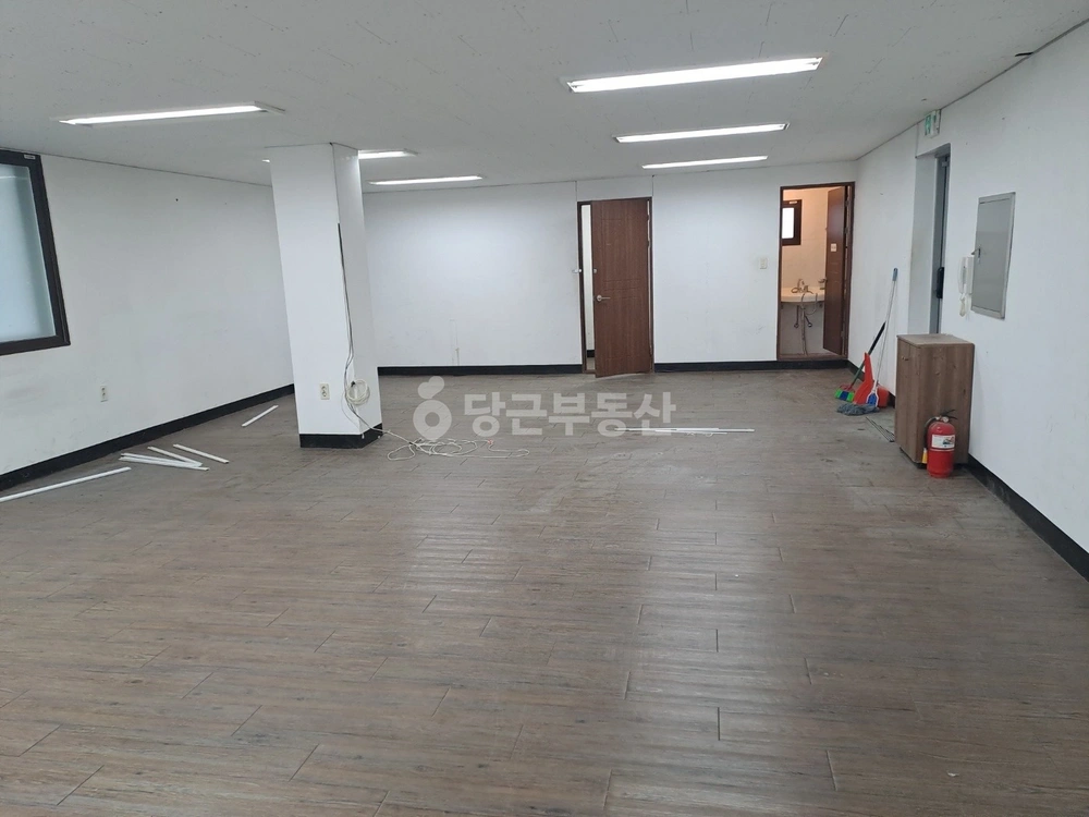 대전광역시 서구 용문동 상가 사진 1