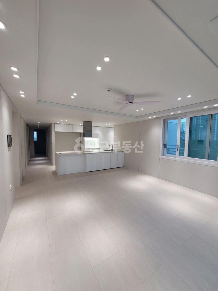인천광역시 연수구 송도동 아파트 사진 1