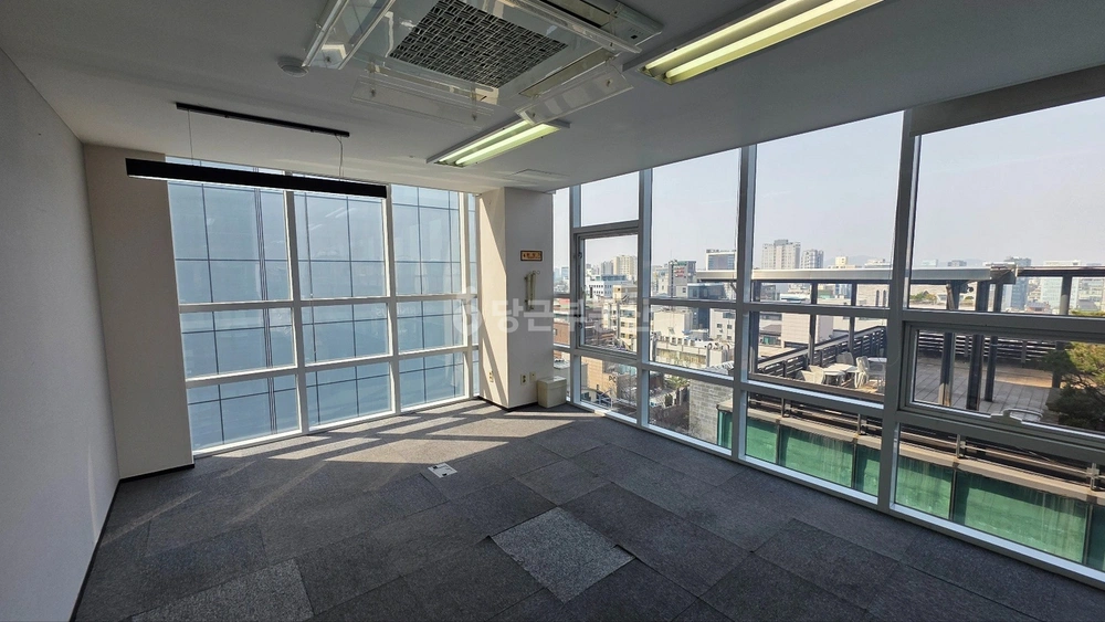 서울특별시 강남구 역삼동 상가 사진 1