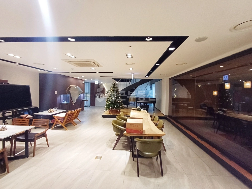 서울특별시 강남구 신사동 상가 사진 1