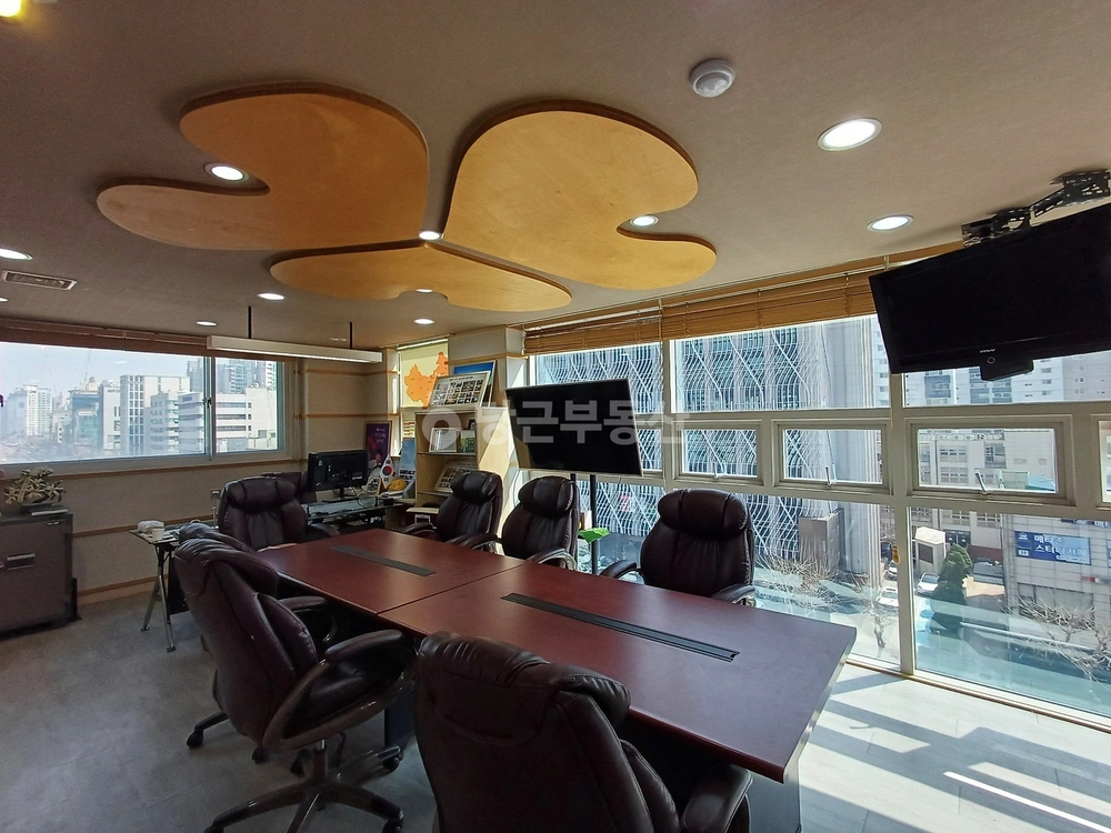 서울특별시 강남구 역삼동 상가 사진 1