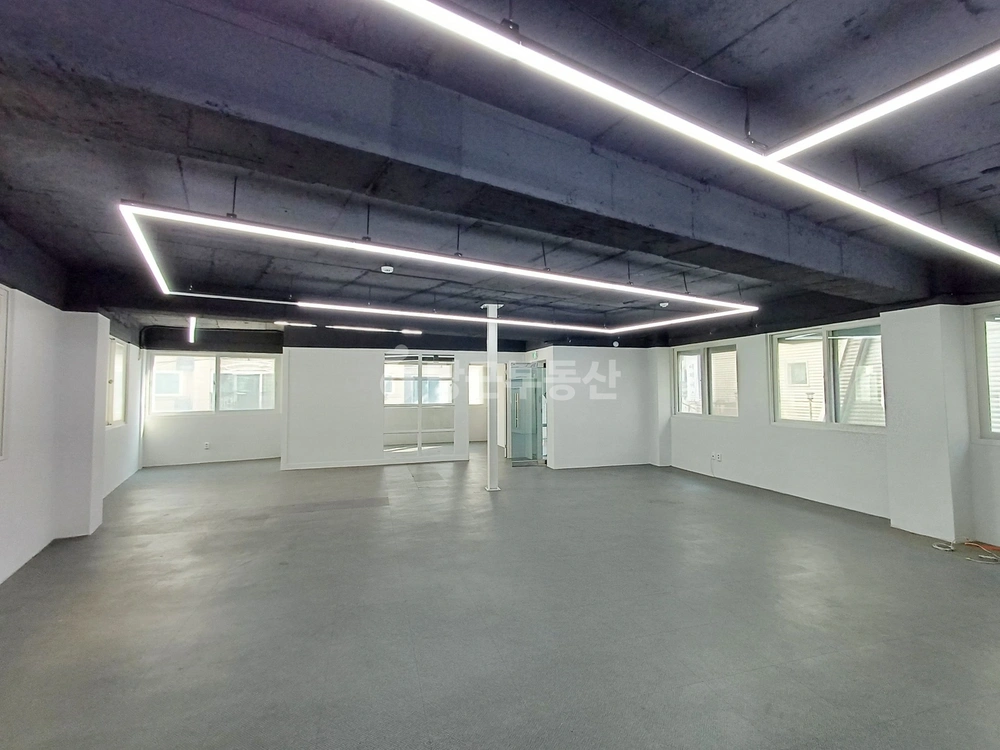 서울특별시 강남구 논현동 상가 사진 1