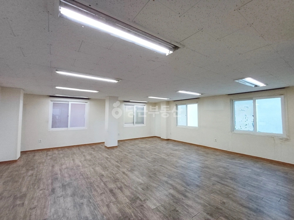 서울특별시 강남구 논현동 상가 사진 1