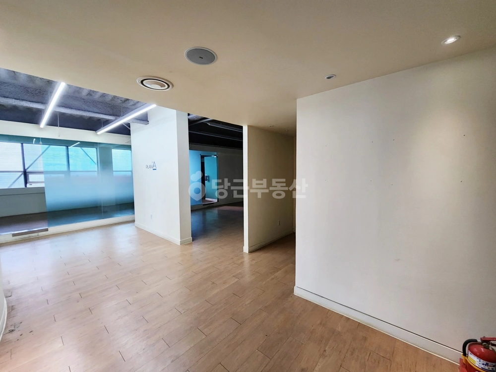 서울특별시 강남구 논현동 상가 사진 1