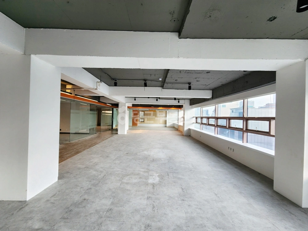 서울특별시 강남구 논현동 상가 사진 1
