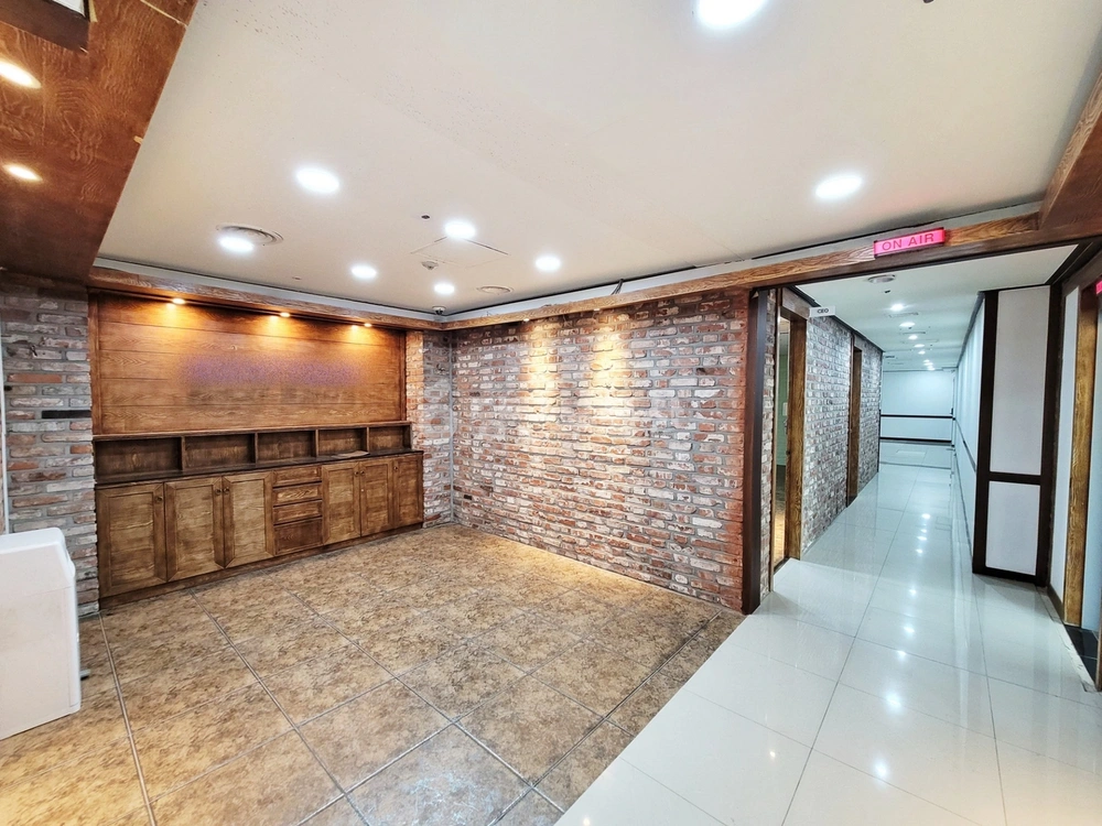서울특별시 강남구 논현동 상가 사진 1