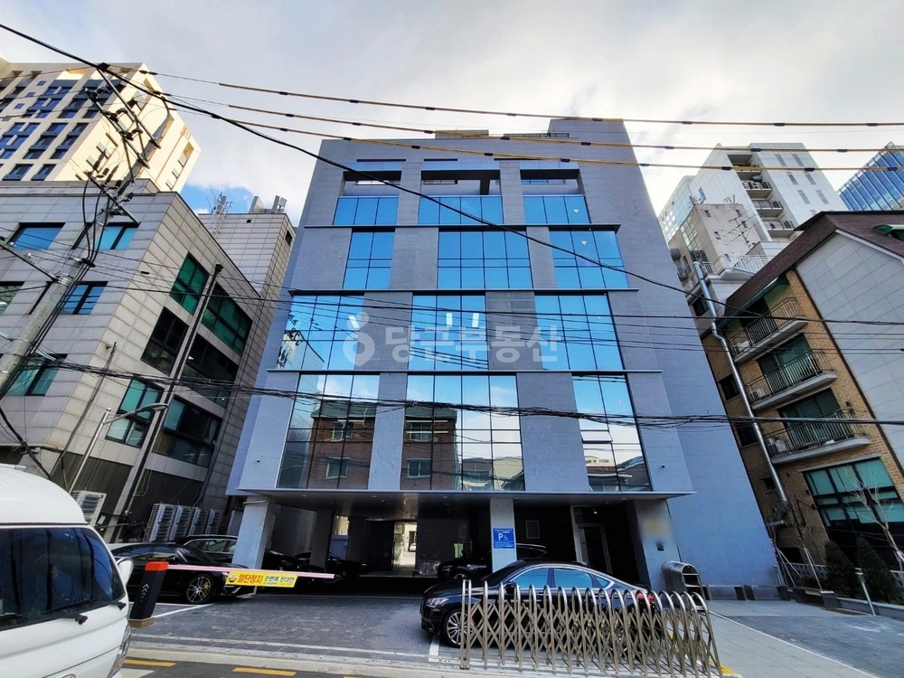 서울특별시 강남구 논현동 상가 사진 1