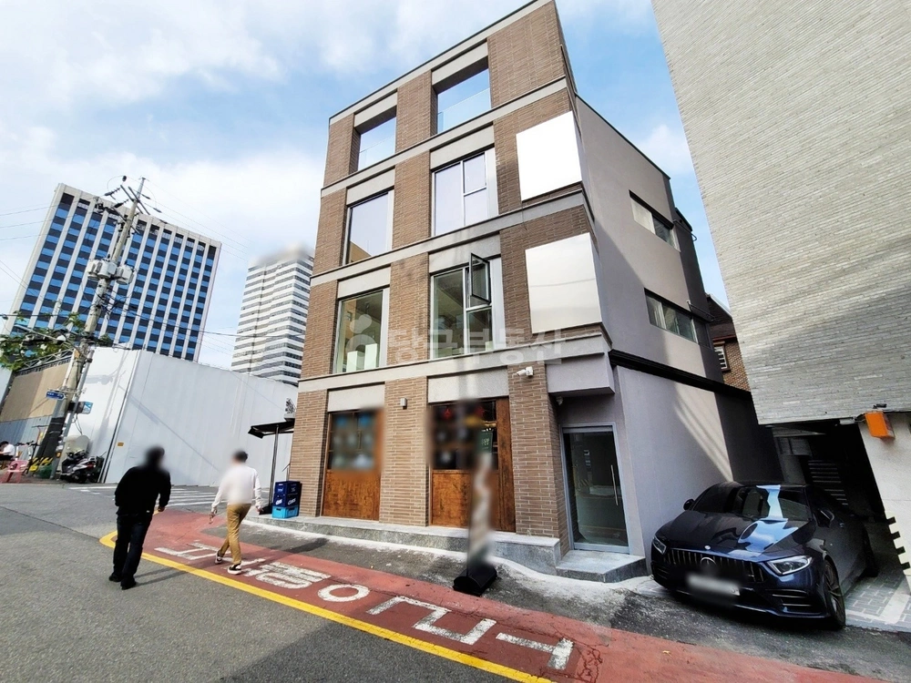 서울특별시 강남구 논현동 상가 사진 1