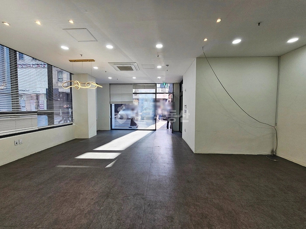 서울특별시 강남구 역삼동 상가 사진 1