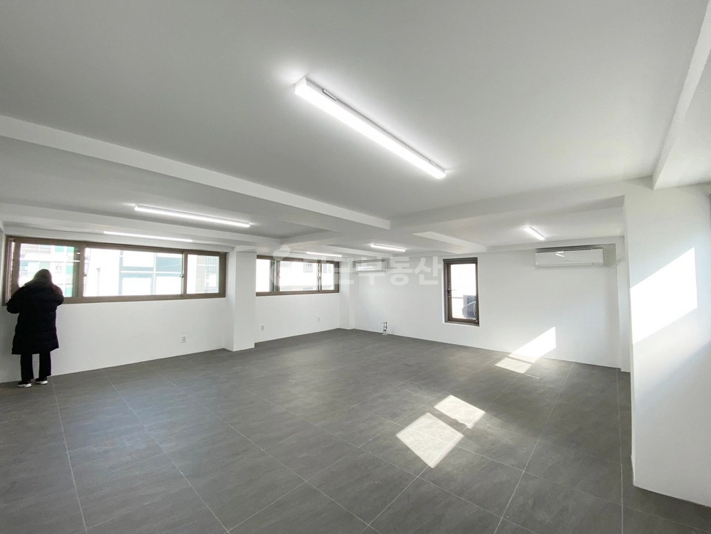 서울특별시 강남구 역삼동 상가 사진 1
