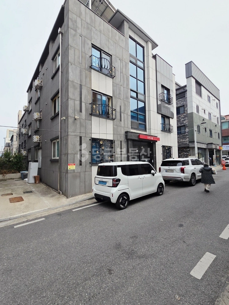 대전광역시 서구 둔산동 빌라(투룸 이상) 사진 1