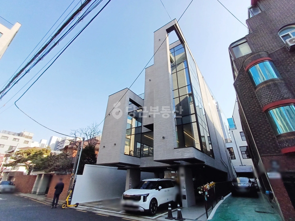 서울특별시 서초구 반포동 상가 사진 1
