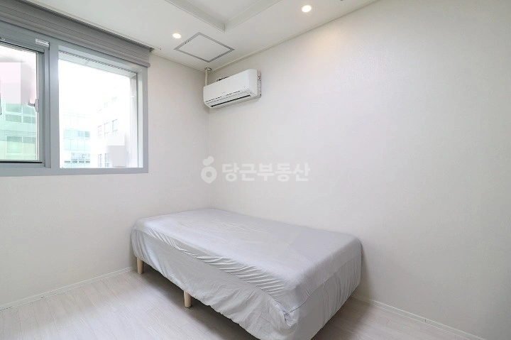 대전광역시 서구 둔산동 원룸 사진 1