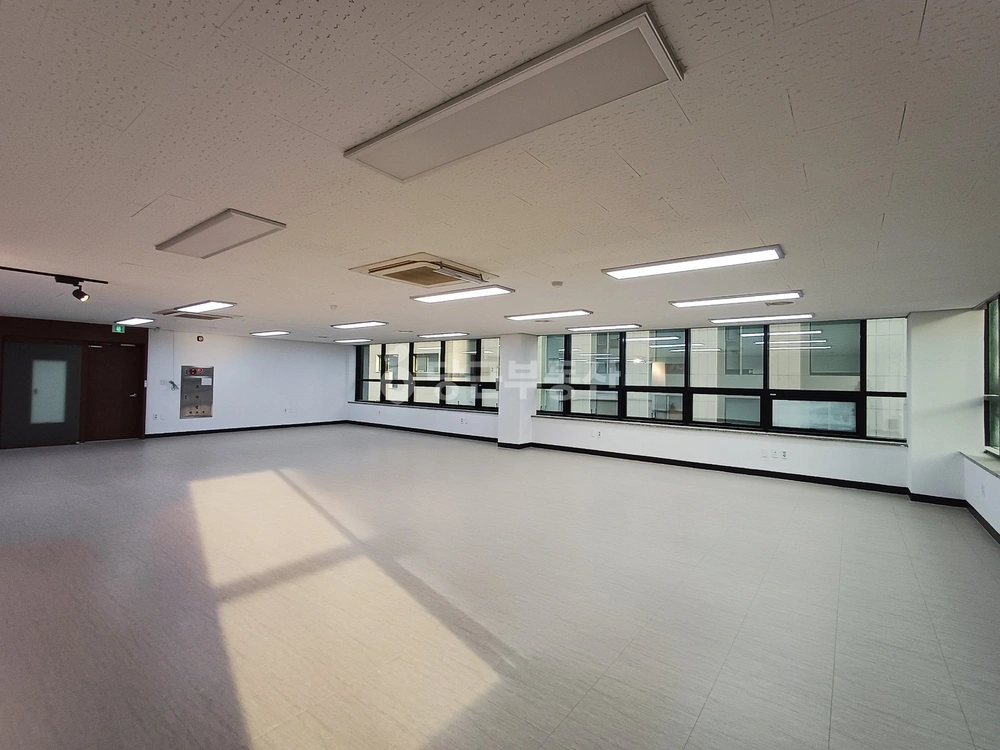 서울특별시 강남구 역삼동 상가 사진 1