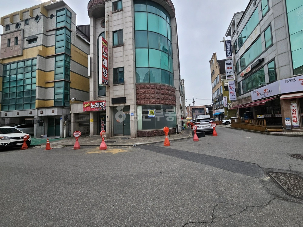 대전광역시 서구 갈마동 상가 사진 1
