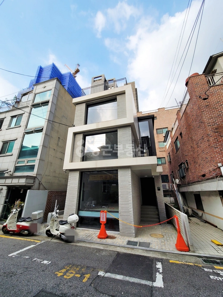 서울특별시 서초구 반포동 상가 사진 1