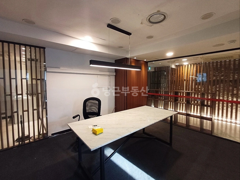 서울특별시 강남구 신사동 상가 사진 1