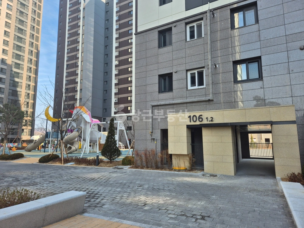 충청북도 옥천군 옥천읍 아파트 사진 1