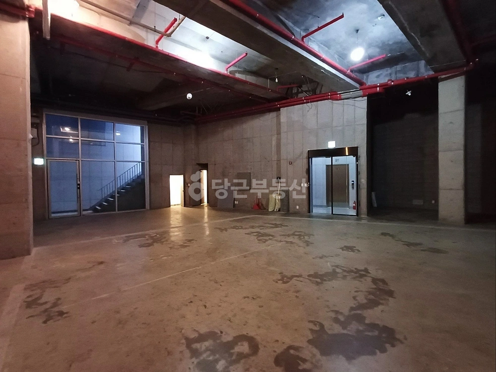 서울특별시 강남구 논현동 상가 사진 1