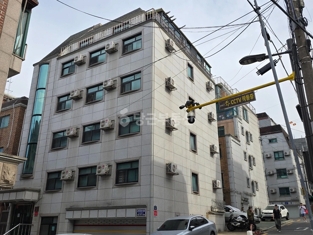 서울특별시 관악구 신림동 건물 사진 1