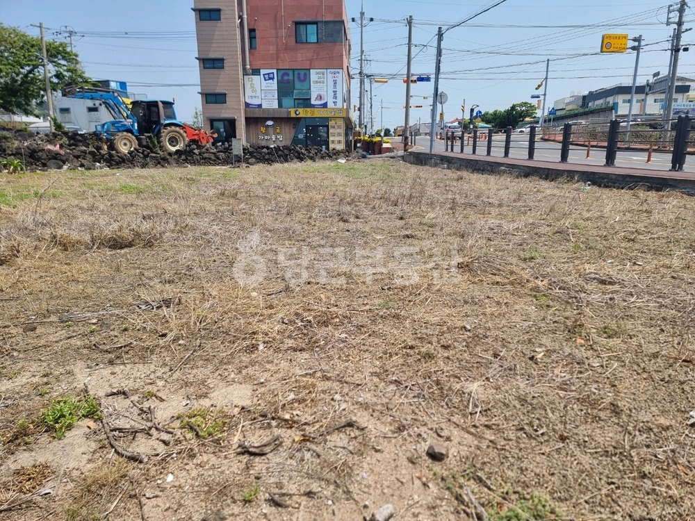 제주특별자치도 제주시 애월읍 토지 사진 1