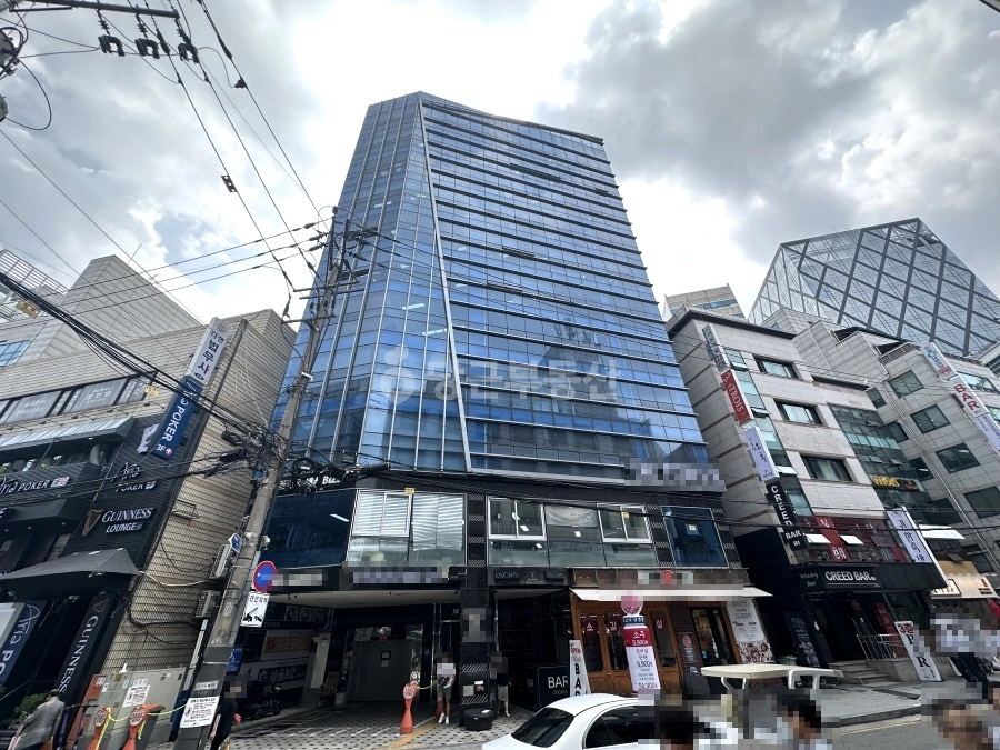 서울특별시 강남구 역삼동 상가 사진 1