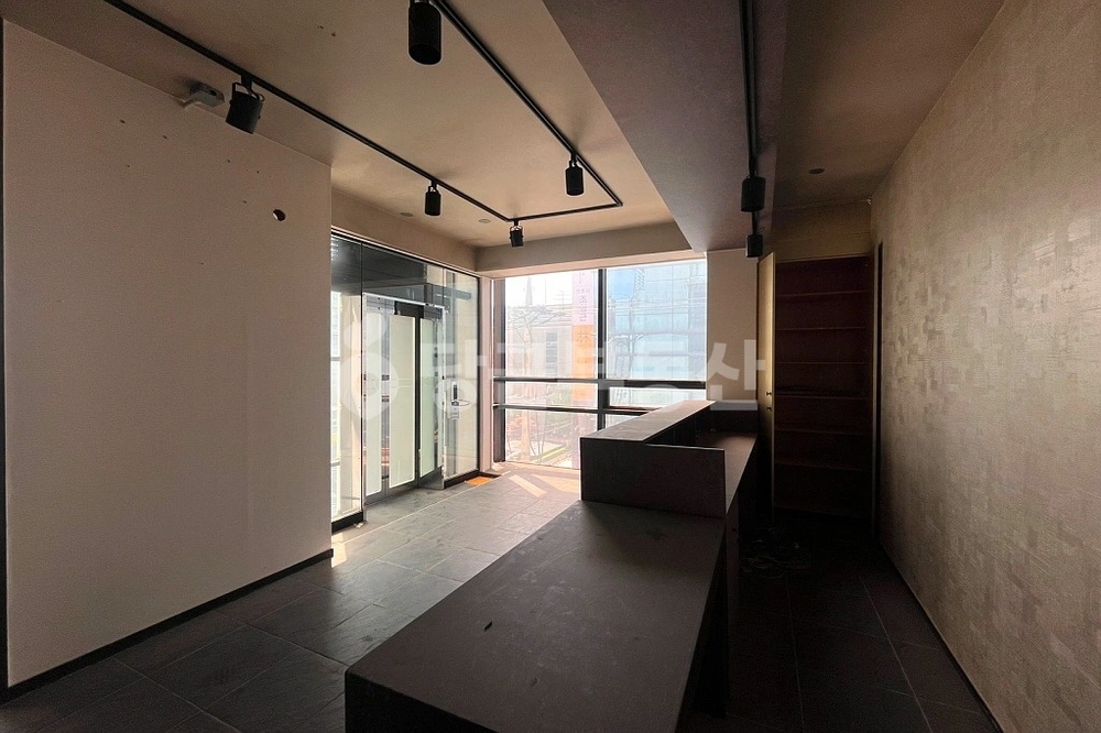 서울특별시 강남구 논현동 상가 사진 1