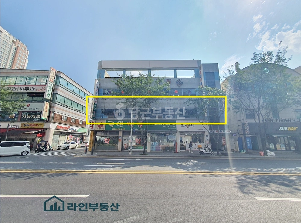 대전광역시 유성구 봉명동 상가 사진 1