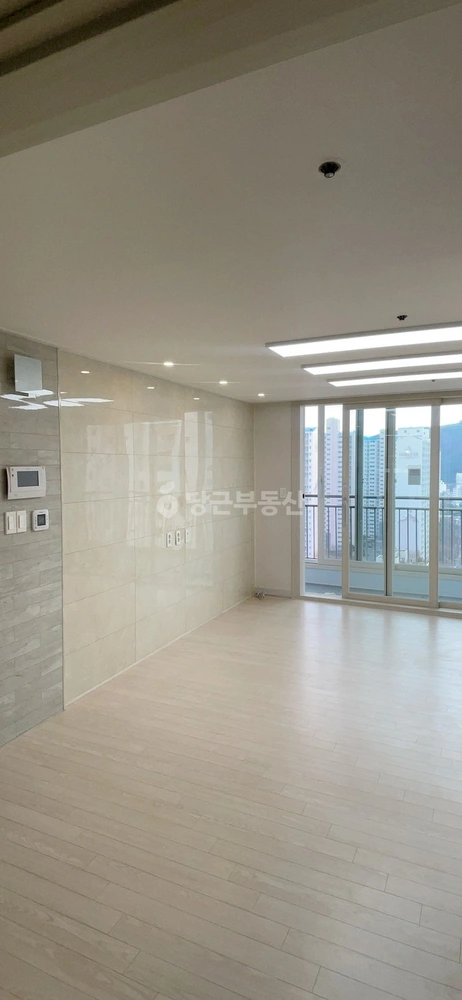 부산광역시 남구 용호동 아파트 사진 1