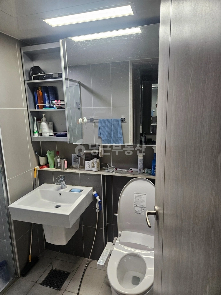 부산광역시 사하구 괴정동 아파트 사진 1