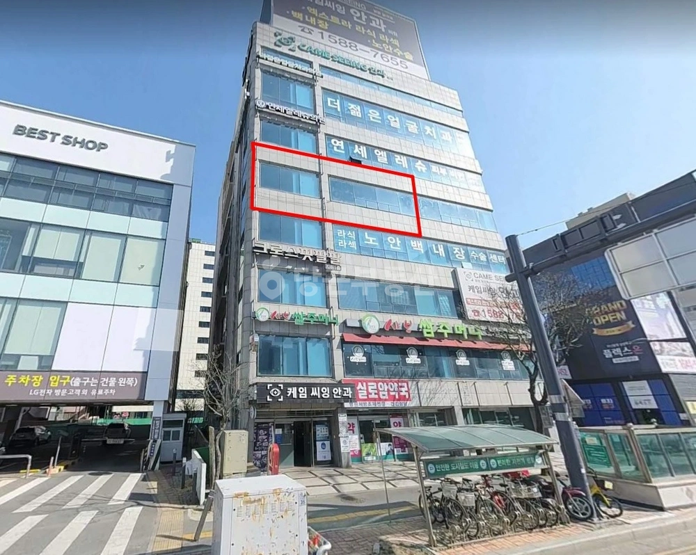 대전광역시 유성구 봉명동 상가 사진 1