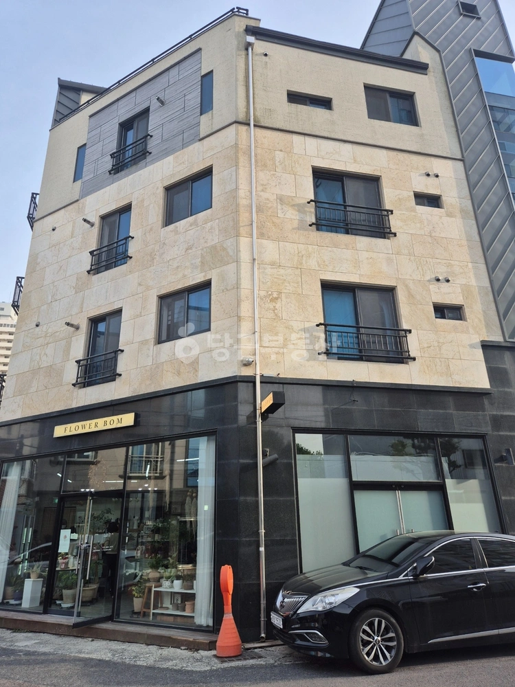 경상남도 진주시 하대동 건물 사진 1