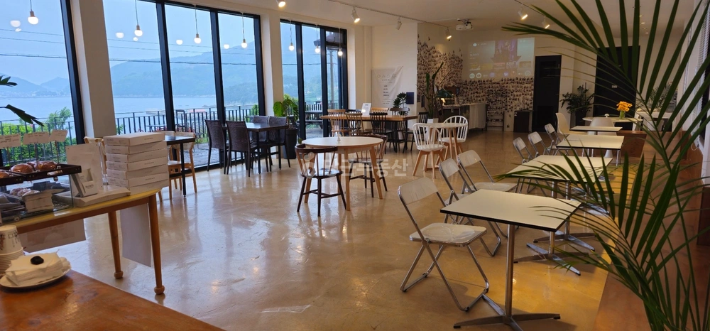 경상남도 남해군 미조면 상가 사진 1