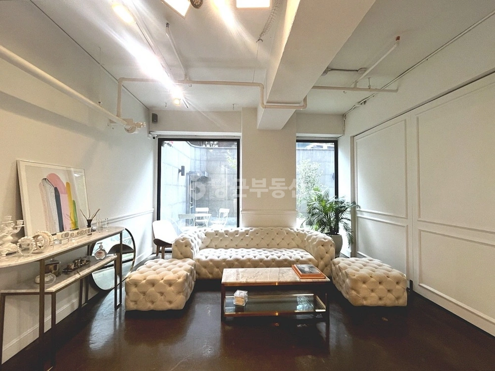 서울특별시 강남구 논현동 상가 사진 1