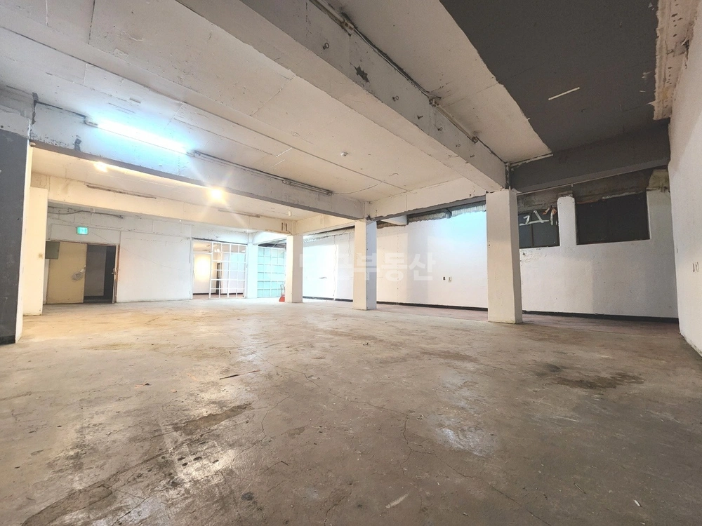 서울특별시 강남구 신사동 상가 사진 1