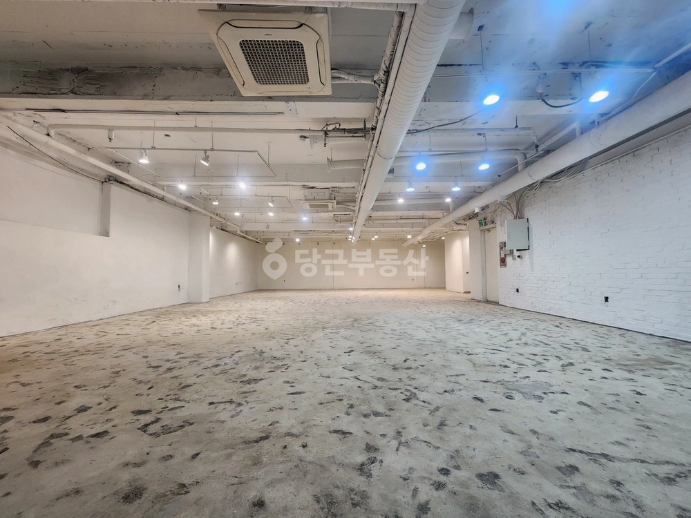 서울특별시 강남구 신사동 상가 사진 1