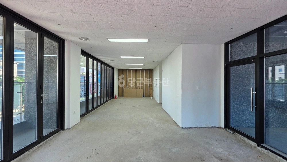 서울특별시 강남구 역삼동 상가 사진 1
