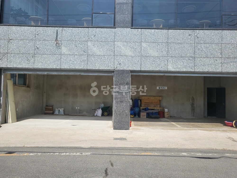 전북특별자치도 전주시 덕진구 우아동1가 상가 사진 1