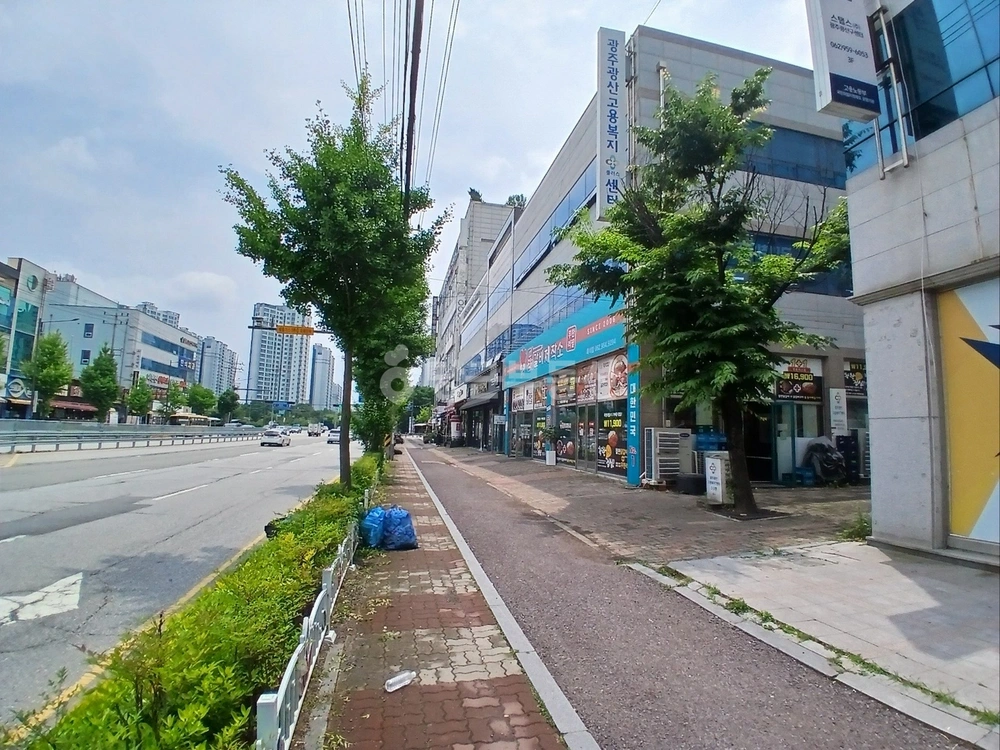 전남광주통합특별시 광산구 월곡동 상가 사진 1