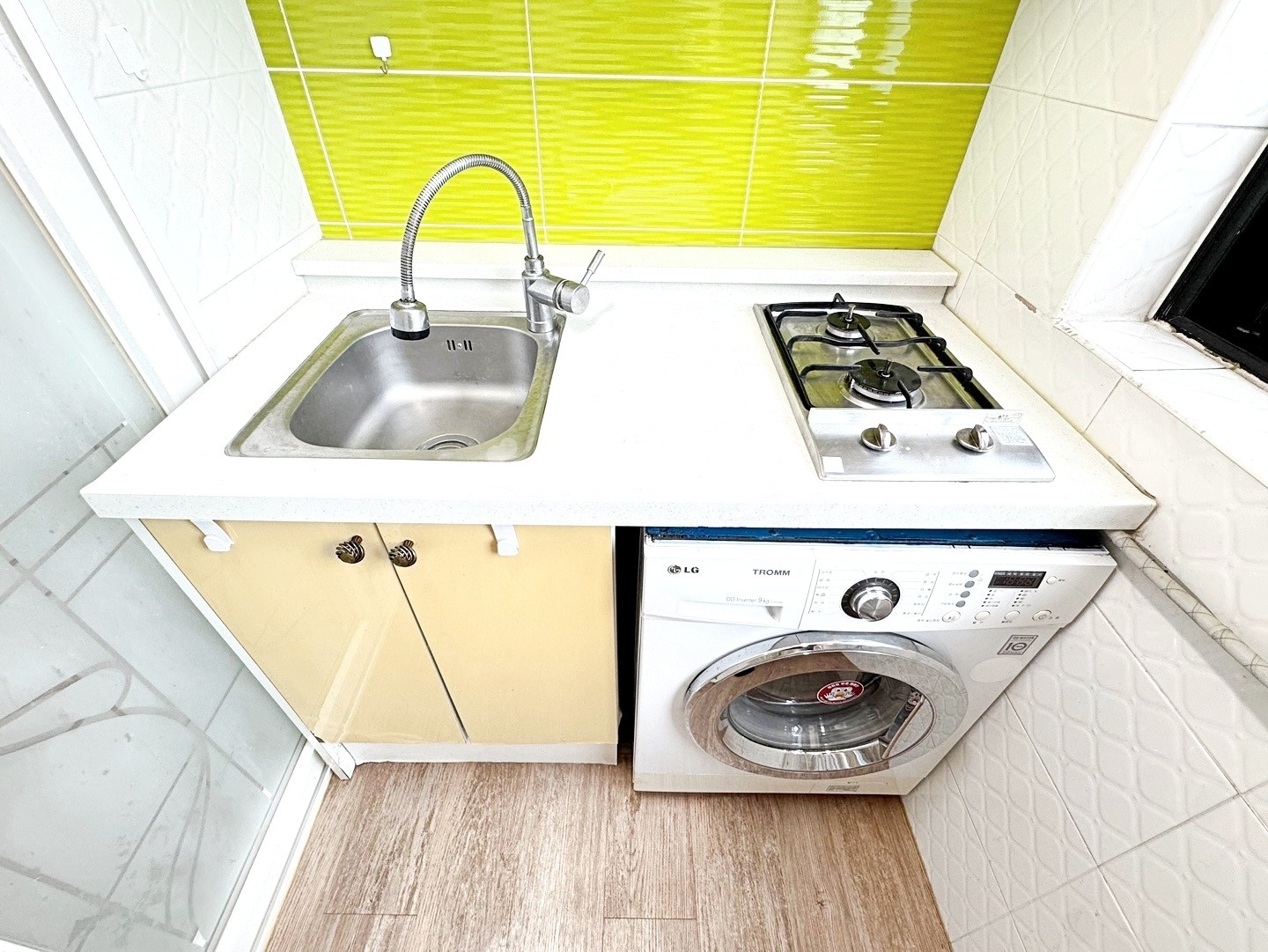 금련산역 도보 3분 거리 월세 500 / 45 | 당근 부동산