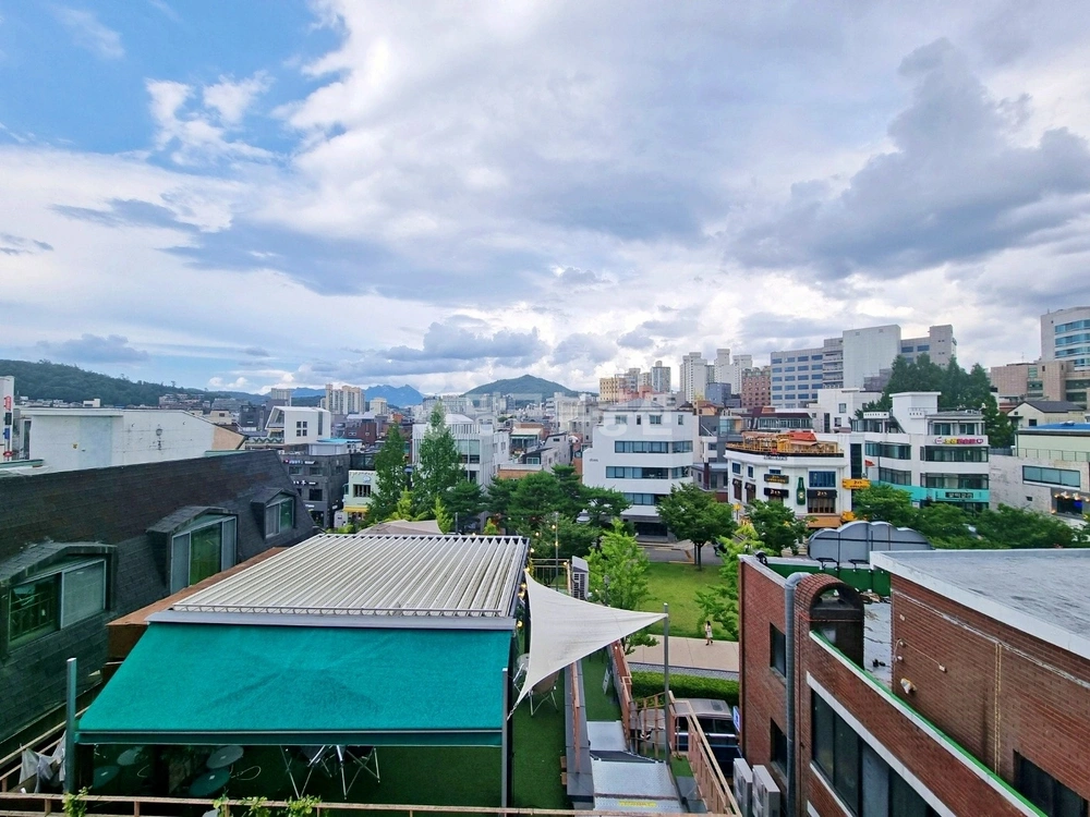 서울특별시 마포구 동교동 상가 사진 1