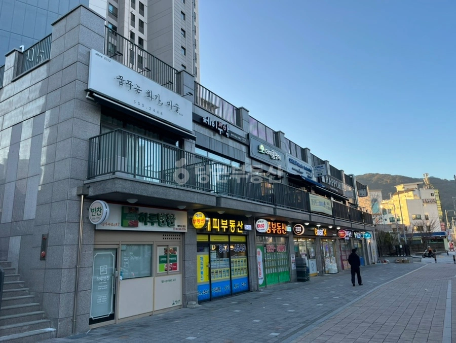 부산광역시 동래구 명륜동 상가 사진 1