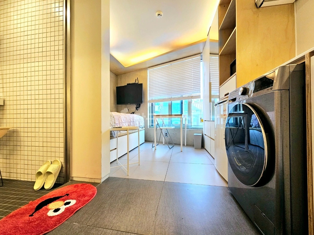 서울특별시 강남구 논현동 원룸 사진 1