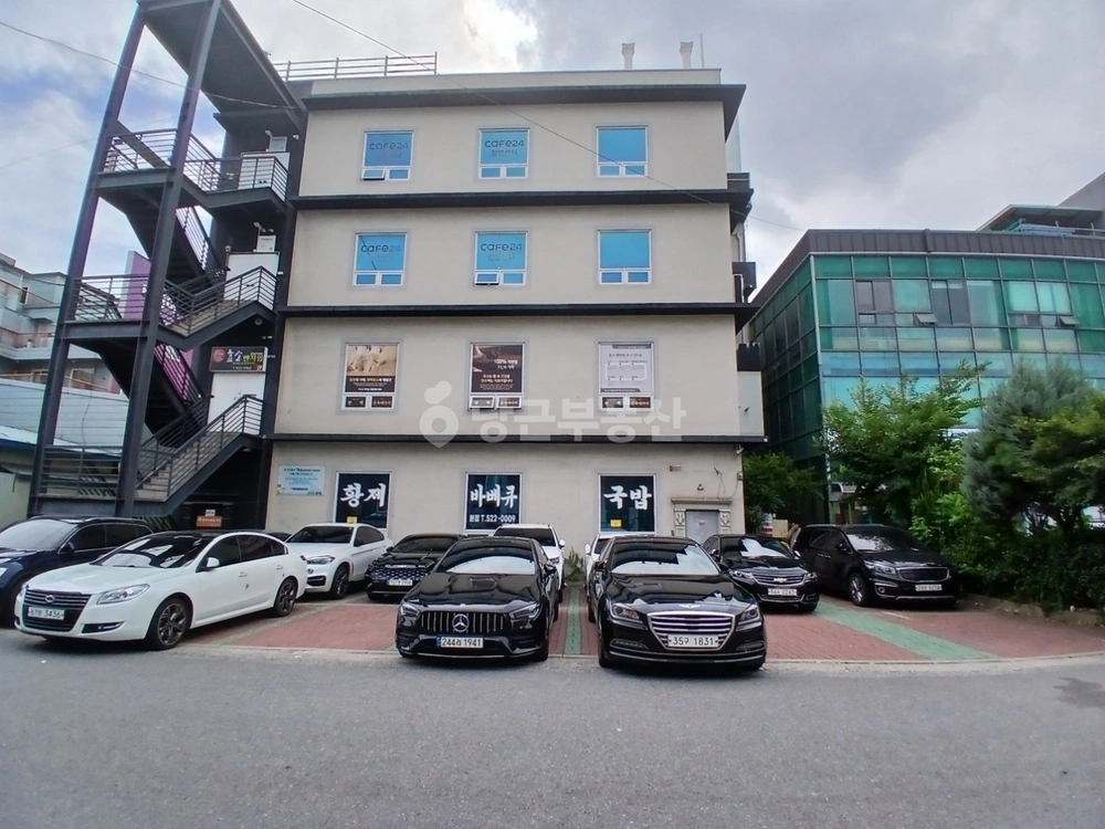 전남광주통합특별시 북구 용봉동 상가 사진 1
