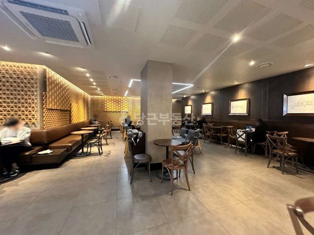 서울특별시 서초구 반포동 상가 사진 1