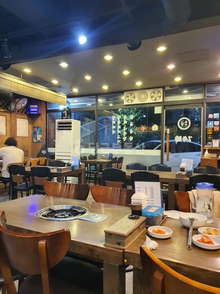 서울특별시 강남구 논현동 상가 사진 1